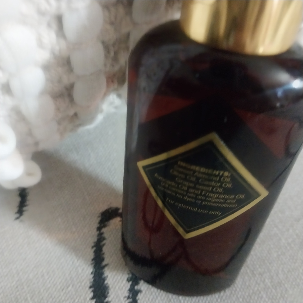 Brown Sugar Babe Vanilla Sky Nourishing Body Oil - Gold and Brown 2oz Bottle - Picture 2 of 4